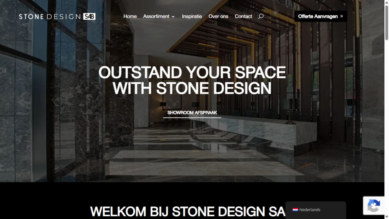 Homepage van Stone Design SAB met interieurfotografie, logo en een knop voor een showroomafspraak.