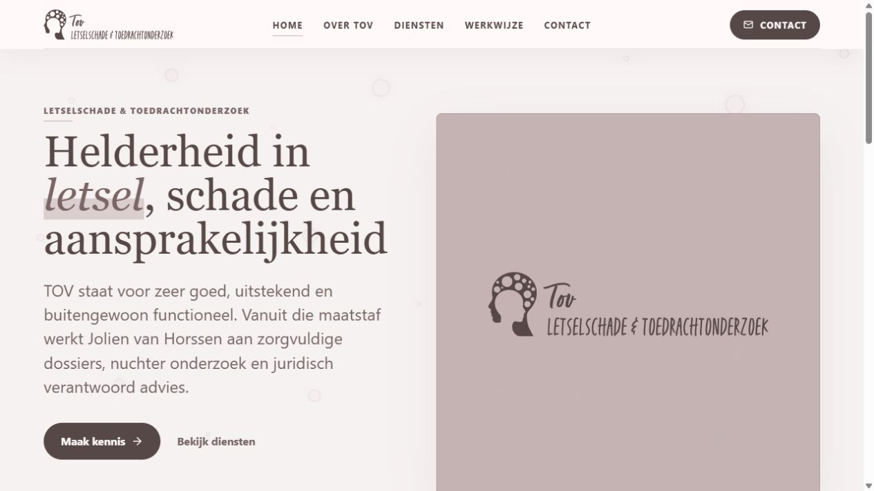 Homepage van TOV Letselschade met een rustige huisstijl, een introductie en directe links naar contact en diensten.