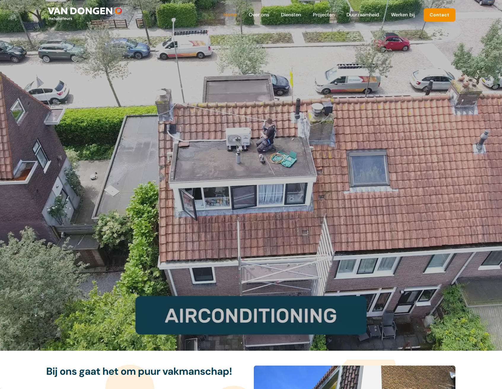 Homepage van Van Dongen Installateurs met een airconditioningproject in beeld.
